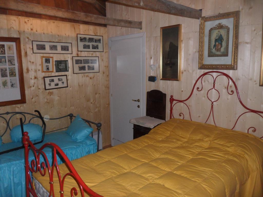 La Vieille Maison Biselli Tende Δωμάτιο φωτογραφία